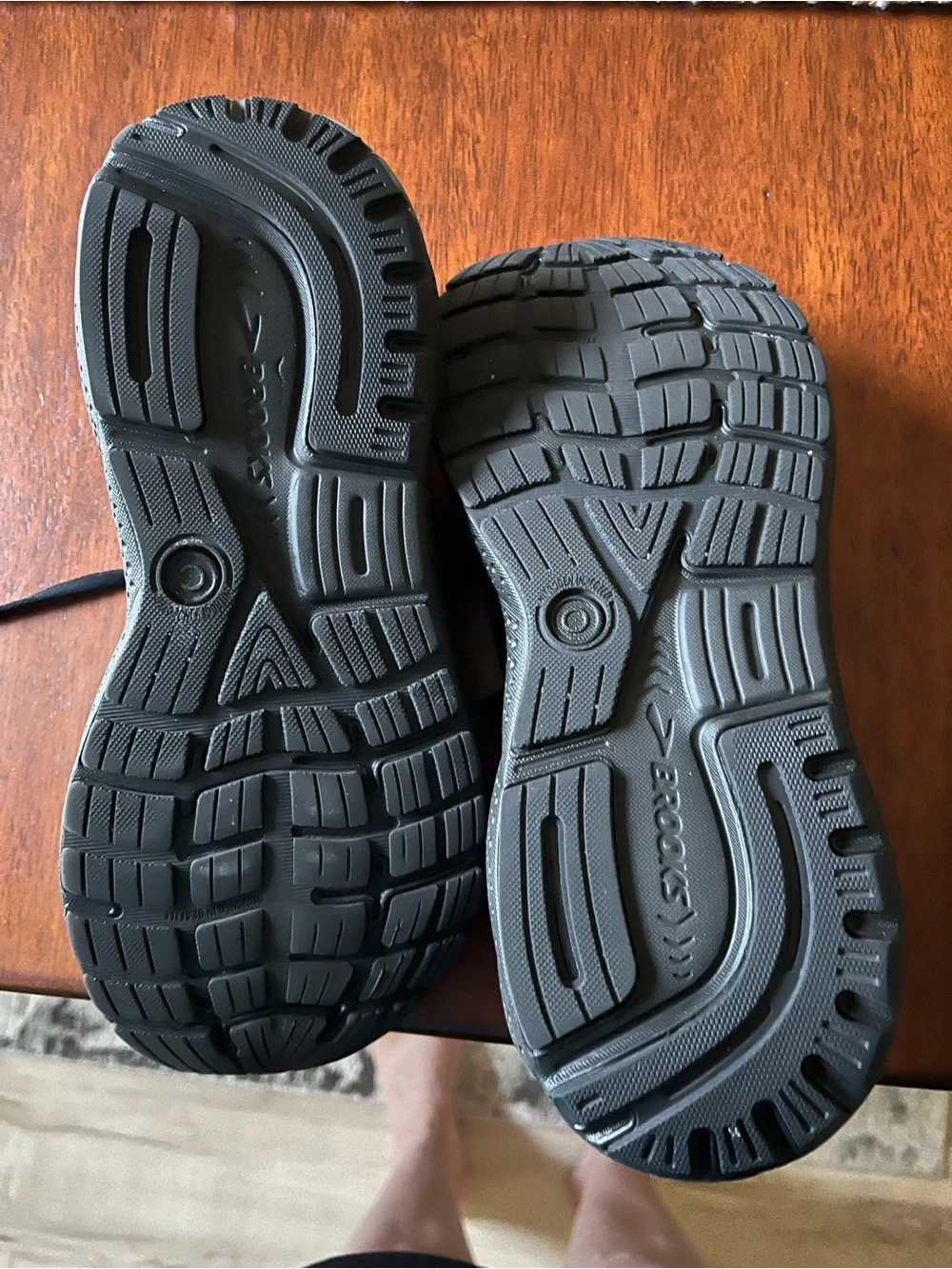 Brooks Ghost 16 Black and Gray Running Shoe